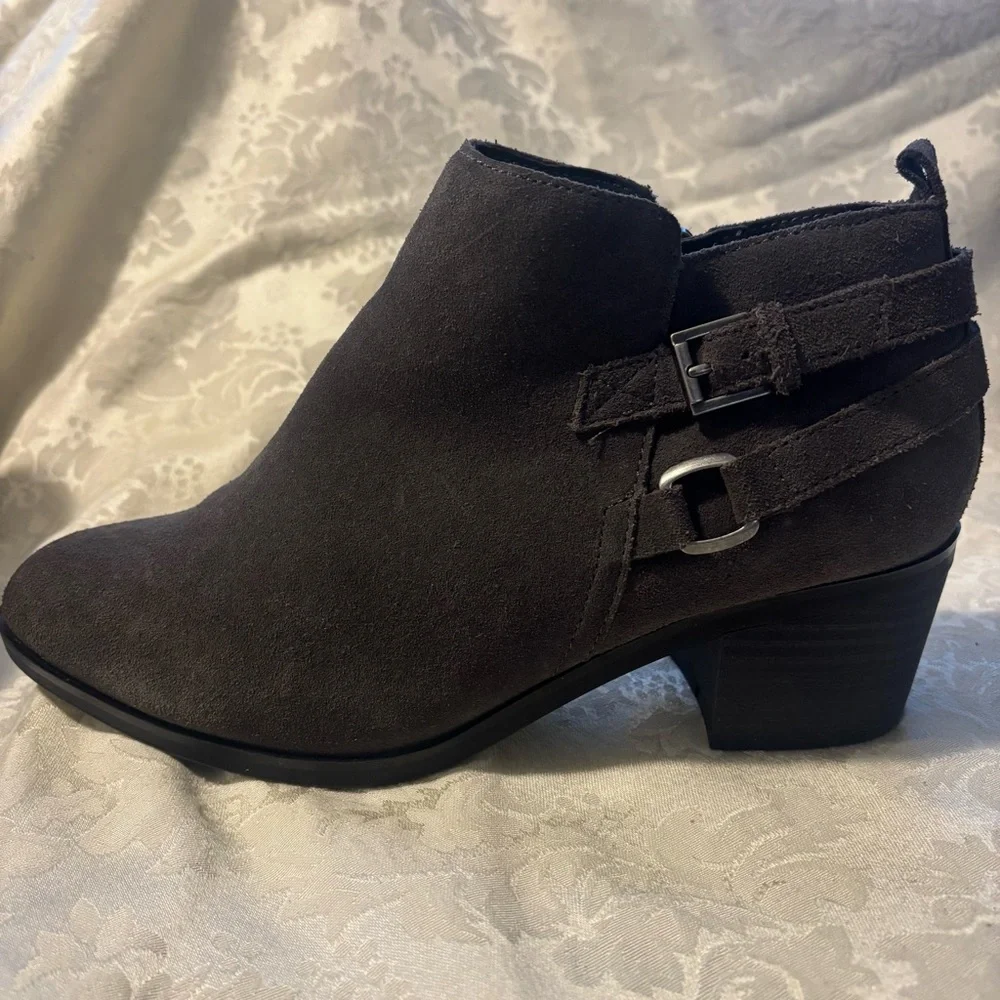 Sonoma Goods for Life Sonya Gray Suede Ankle Boots, Size 9 Wide